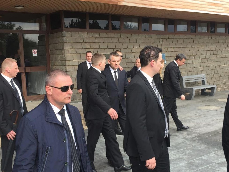 V Košících se 10.4 konal pohřeb expředsedy slovenského parlamentu Pavlo Paška. Rozloučit se přišla slovenská elita