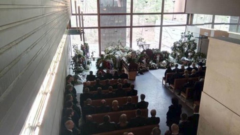 V Košicích se 10. 4. konal pohřeb expředsedy slovenského parlamentu Pavola Paška. Rozloučit se přišla slovenská elita.