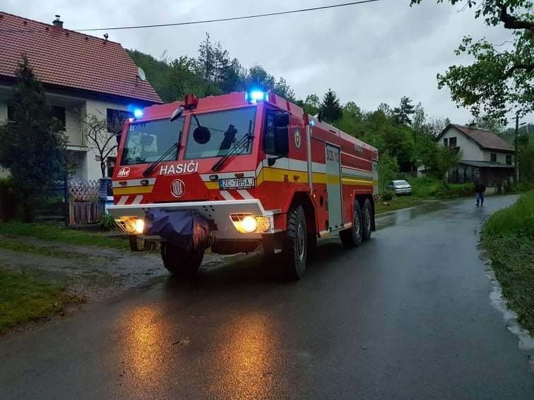 Na Slovensku se protrhla hráz.