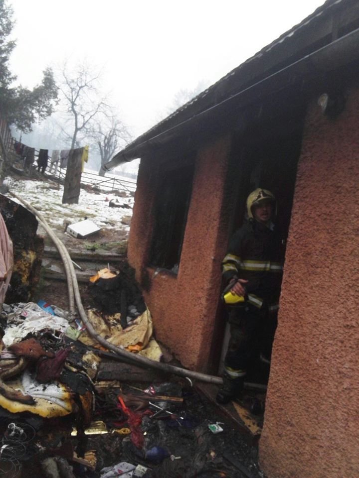 Tragédie na východě Slovenska: Při požáru domku tam zemřely tři malé děti!