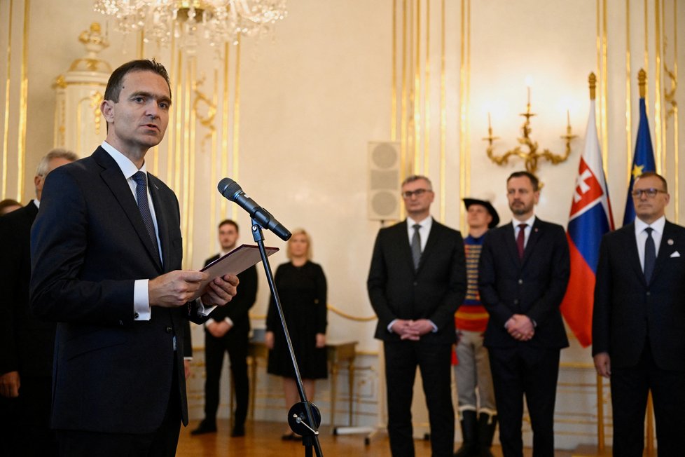 Úřednická vláda na Slovensku: Premiérem se stal Ľudovít Ódor.