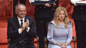 Nová slovenská prezidentka Zuzana Čaputová a končící prezident Andrej Kiska