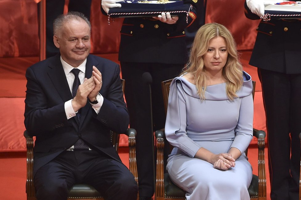 Nová slovenská prezidentka Zuzana Čaputová a končící prezident Andrej Kiska