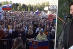 „Není nám to jedno.“ Tisíce Slováků demonstrují proti Ficově snaze zrušit veřejnoprávní televizi