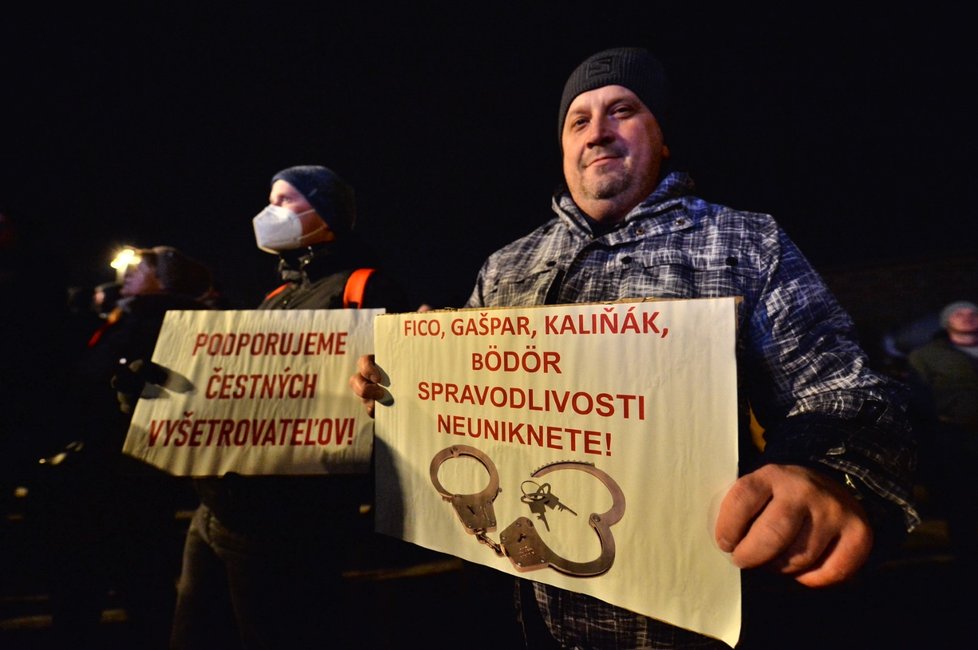 Slováci vyšli do ulic, potestují proti vládě. (12.12.2023)