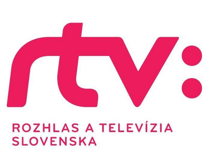 V rámci mezinárodního dne svobody tisku podepsalo přes 160 slovenských novinářů otevřený dopis, ve kterém kritizují vedení RTVS. Logo RTVS.