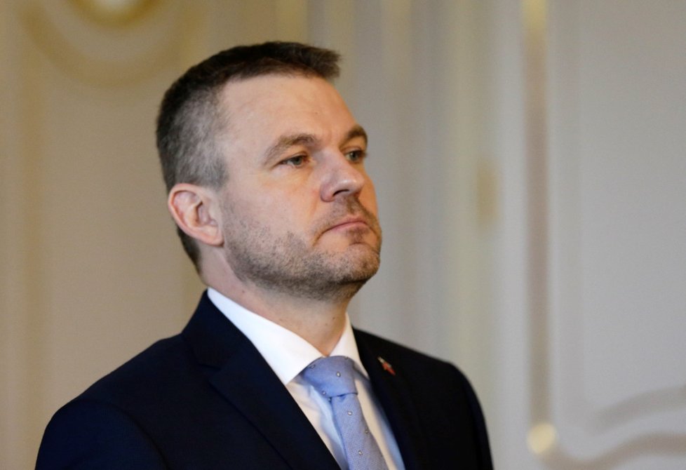 Peter Pellegrini, vicepremiér slovenské vlády, má nahradit Fica.