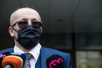 Soud poslal šéfa slovenské tajné služby do vazby. Čelí obvinění z úplatků