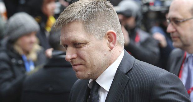 Robert Fico zůstává na kardiologii: Dostala ho do nemocnice ucpaná céva?