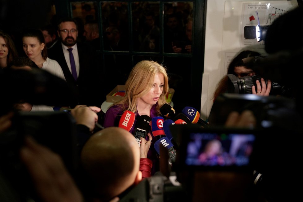 Zuzana Čaputová po příchodu do volebního štábu. (30.3.2019)