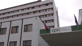 Student Igor vypadl z pátého patra.