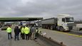 Slovenští autodopravci blokují některé silniční hraniční přechody, žádají snížení silniční daně a vyšší slevy z mýtného