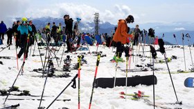 Slovinci se po pandemii koronaviru vrátili k lyžování (17. 5. 2020)