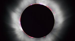 Průvodce Sluneční soustavou: Ohnivá koule Slunce 