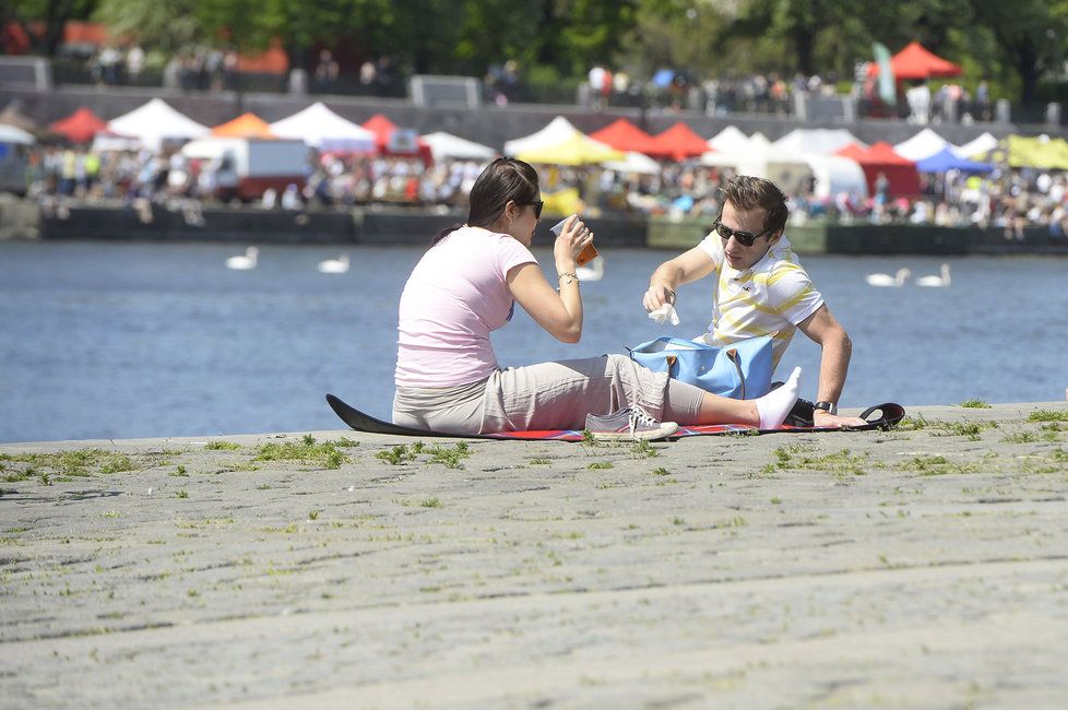 První český tropický den: Třicítku naměřili v západních i středních Čechách