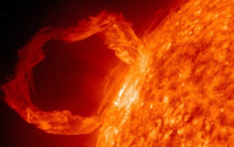 Slunce posílá k Zemi částečky hmoty, ty nás dokážou ovlivnit.