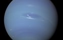 Neptun na snímku ze sondy Voyager 2