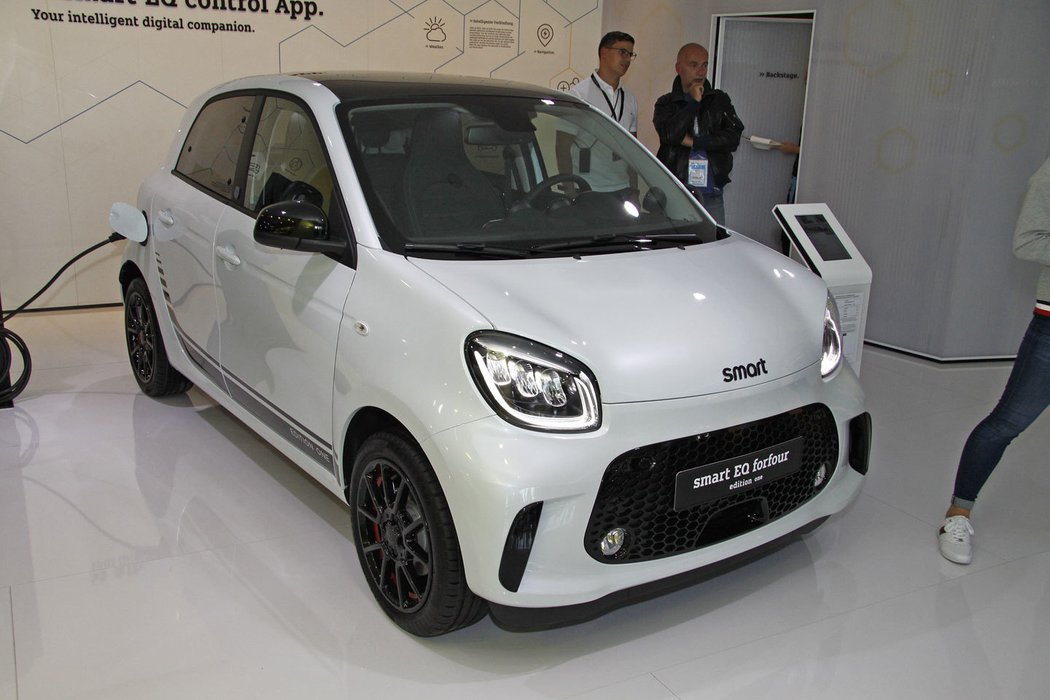 smart EQ forfour