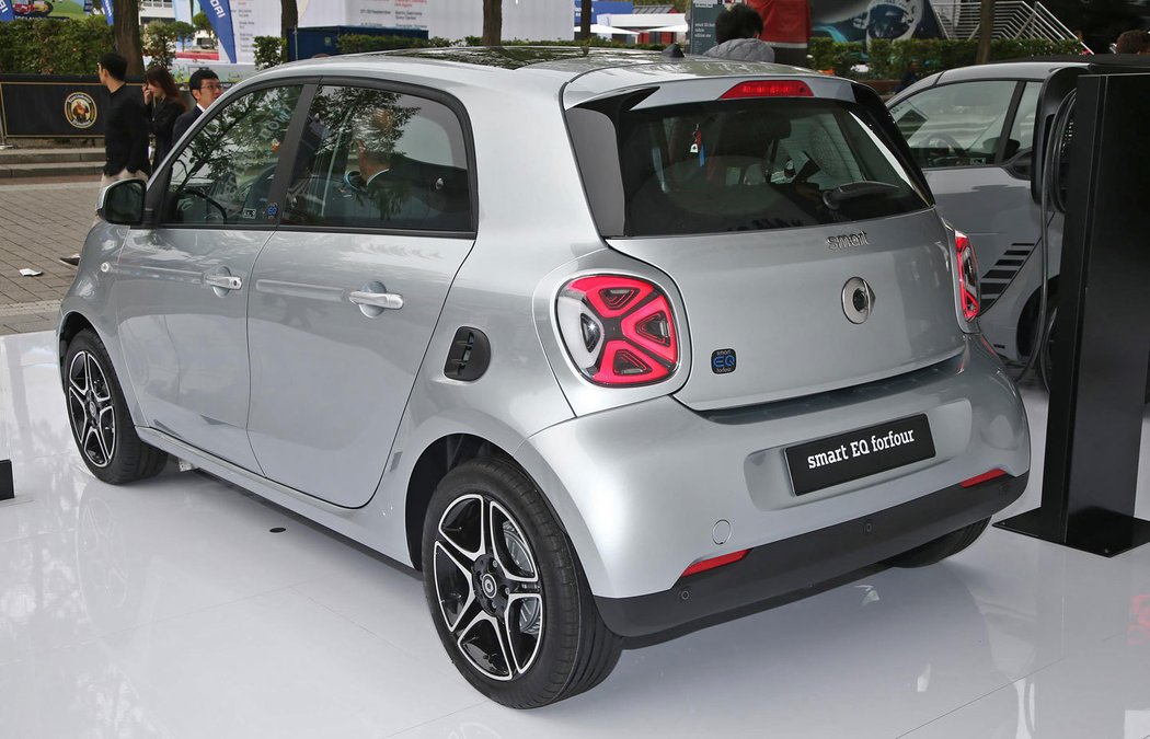 smart EQ forfour