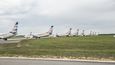 Některá letiště už počítají poplatky za vzlet a přistání podle hluku a množství oxidů dusíku a CO2, které vypouštění motory letadel. (ilustrační foto) 