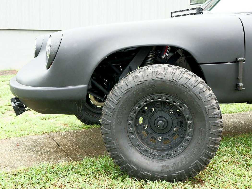 Porsche 911 Baja Smash Customs