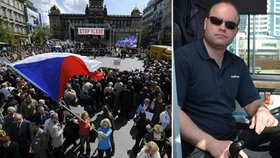 Olomouckého autobusáka Smetanu dnes zatkla policie při protivládní demonstraci na Václavském náměstí v Praze