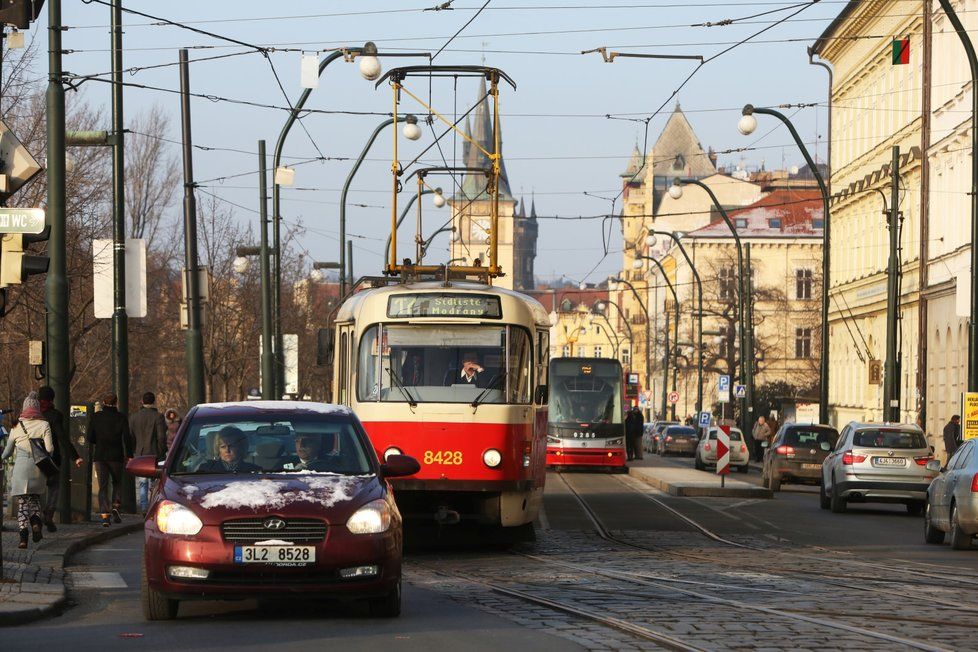 Smetanovo nábřeží v centru Prahy