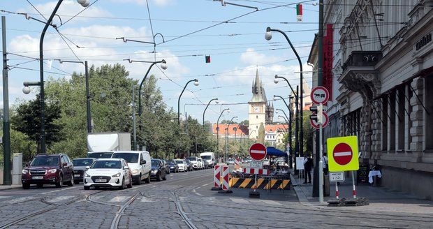 Smetanovo nábřeží, 27. května 2020.