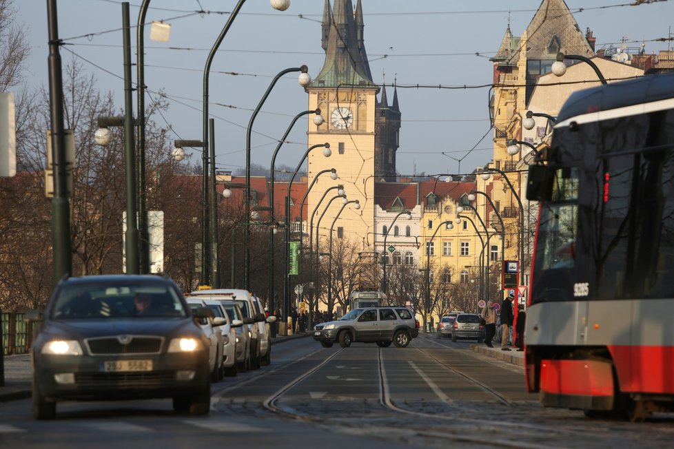 Smetanovo nábřeží v centru Prahy