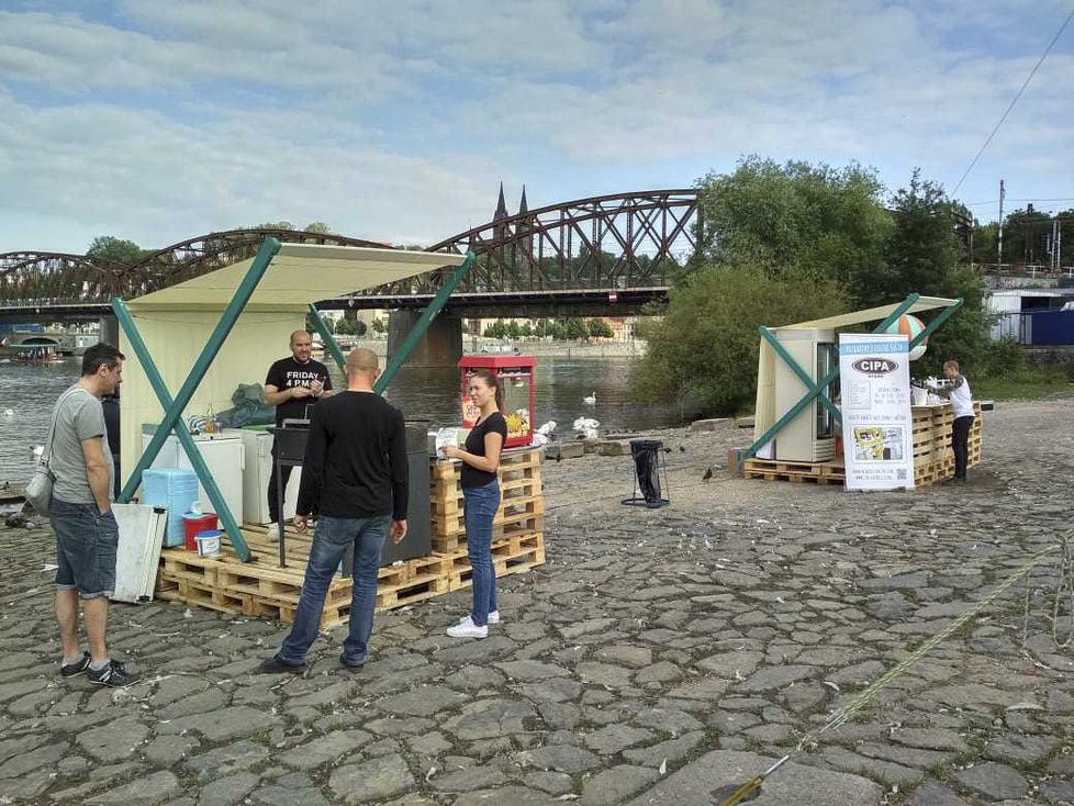 Open Air festival ARENA založený Divadlem bratří Formanů se poprvé uskutečnil v roce 2017.