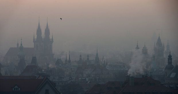 Kvůli smogu možná Praha zavede bezplatnou MHD.
