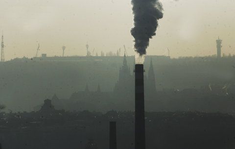 Boj za čistější ovzduší v Praze: Město na výměnu topení rozdělí až 20 milionů