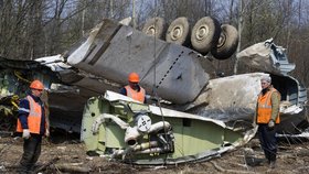 Pilot se několikrát pokusil o přiblížení a zahájení přistávacího manévru.