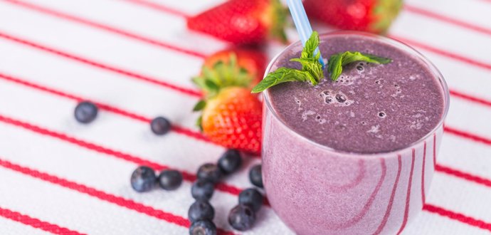 4 zdravé smoothie ze superpotravin