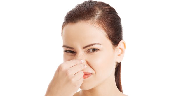 Když v nás začne pracovat nějaká nemoc, náš tělesný pach se mění. U některých onemocnění je zápach velmi charakteristický.