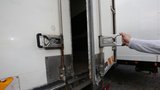 Blesk vyzkoušel »náklaďák smrti«: Kovové vězení, ze kterého není úniku