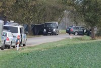 Smutná zpráva z Motola: V nemocnici zemřelo jedno z vážně zraněných dětí po sobotní autonehodě u Vlašimi