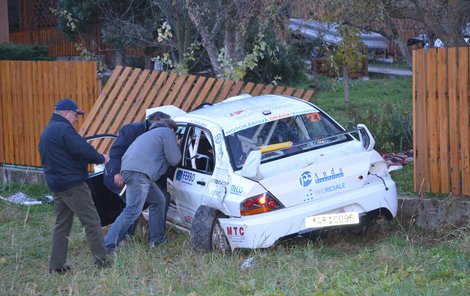 Smrt čtyř dívek (7, 18, 18, 20) při rallye v Lopeníku na Uherskohradišťsku v roce 2012 bude znovu řešit soud.