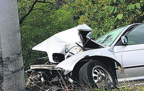 I přes snahu přivolaných záchranářů muž na místě podlehl vážným zraněním.