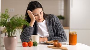 Pozor na ně, zkazí vám celý den: Které potraviny rozvíjejí depresi?