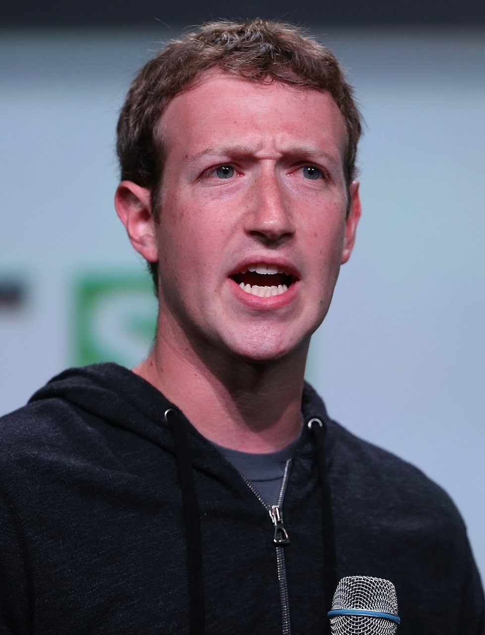 Zuckerberg je šéf Facebooku.