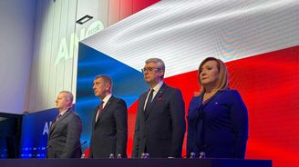 Babiš, Havlíček či Schillerová jsou podprůměrní baviči, ale jejich rádoby vtipné varieté je dobré sledovat Babiš, Havlíček či Schillerová jsou podprůměrní baviči, ale jejich rádoby vtipné varieté je dobré sledovat