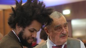 Karel Schwarzenberg (vpravo) a Dominik Feri (oba TOP 09)