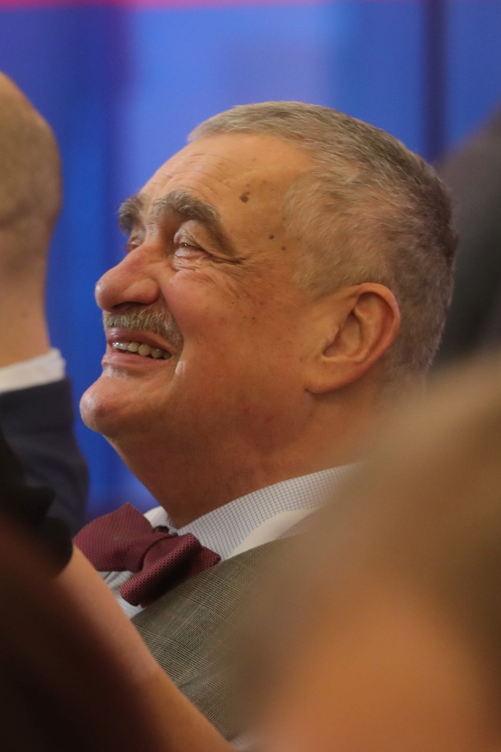 Ráno druhého dne sněmu TOP 09, na snímku Karel Schwarzenberg, bývalý předseda