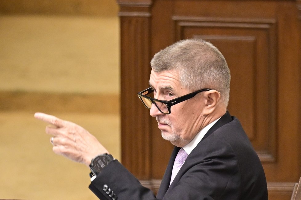 Mimořádná schůze Sněmovny k energiím: Šéf hnutí ANO Andrej Babiš (16.11.2023)