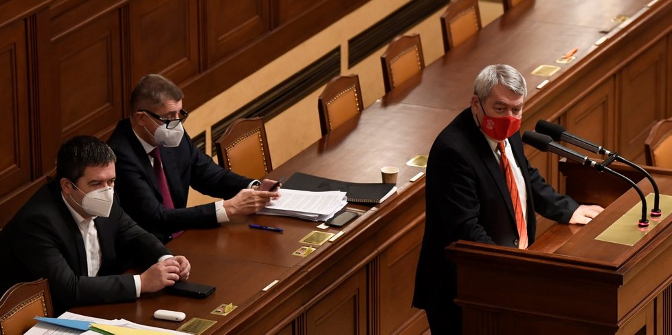 Bitva o daňový balíček: Jan Hamáček (ČSSD), Andrej Babiš (ANO) a Vojtěch Filip (KSČM) (22.12.2020)
