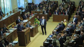 Schůze Sněmovny: Hlásí se Pavel Kováčik (KSČM; 6. 11. 2019)