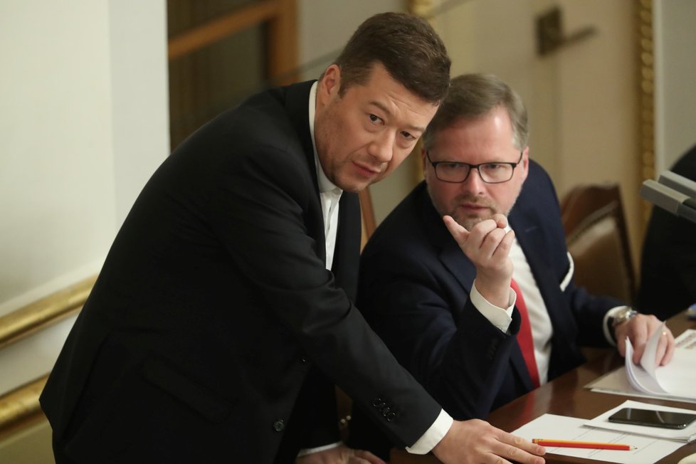 Porada předsedajícího Petra Fialy (ODS) a předsedy SPD Tomia Okamury
