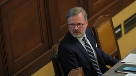 Jednání Sněmovny o prodloužení nouzového stavu: Premiér Petr Fiala (ODS) (19. 5. 2022)