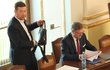 Tomio Okamura (SPD) a Petr Fiala (ODS) v červnu 2019 při jednání o důvěře vládě